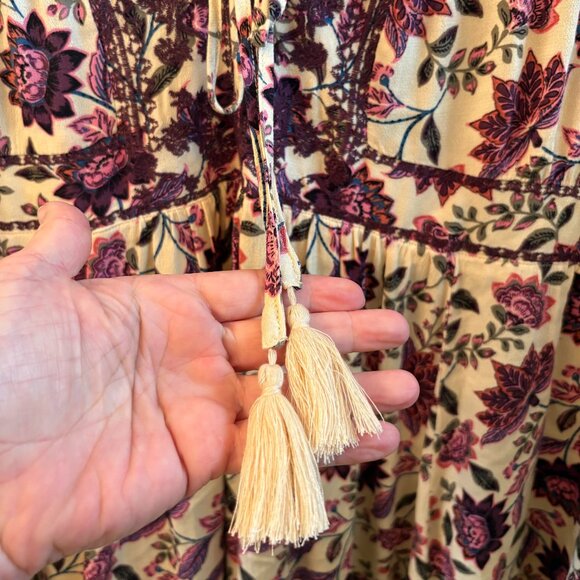 TORRID Babydoll Rayon Crepe Embroidered Lace-Up Top Plus Size 1X Boho - Picture 4 of 11